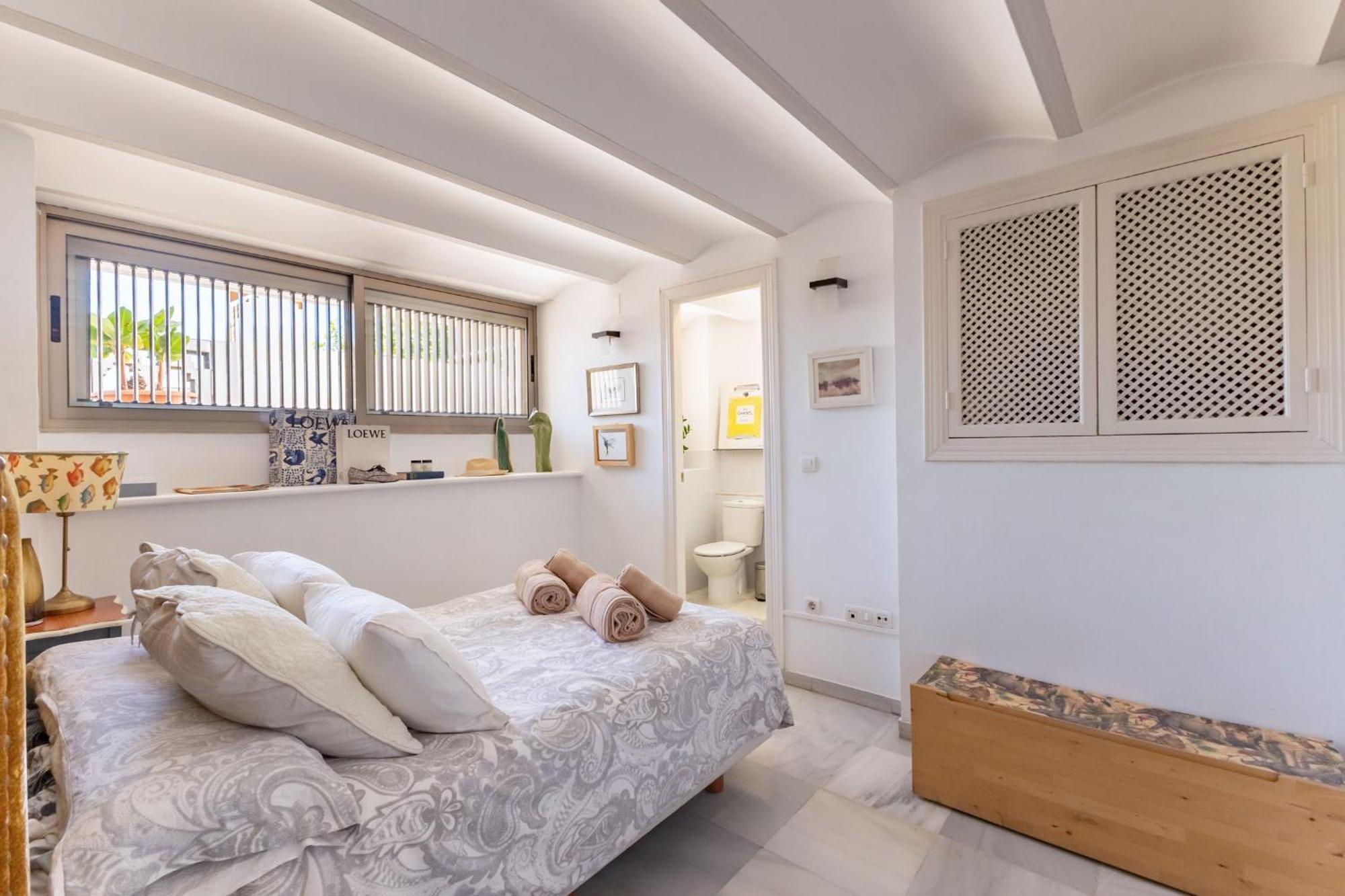 Charming 2 Bedroom Boutique Triplex Apartment With Private Terrace At Seville City Center By Ocityzen Extérieur photo