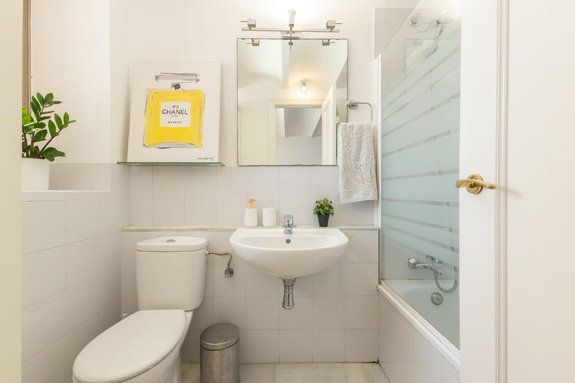 Charming 2 Bedroom Boutique Triplex Apartment With Private Terrace At Seville City Center By Ocityzen Extérieur photo